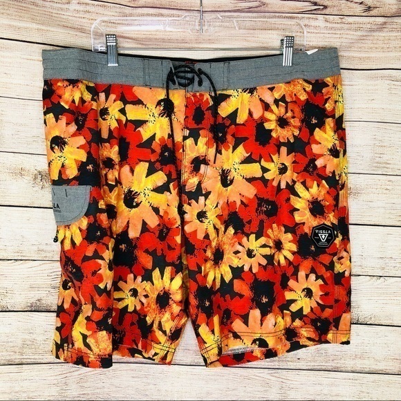 Vissla Boardshorts - Picture 1 of 7